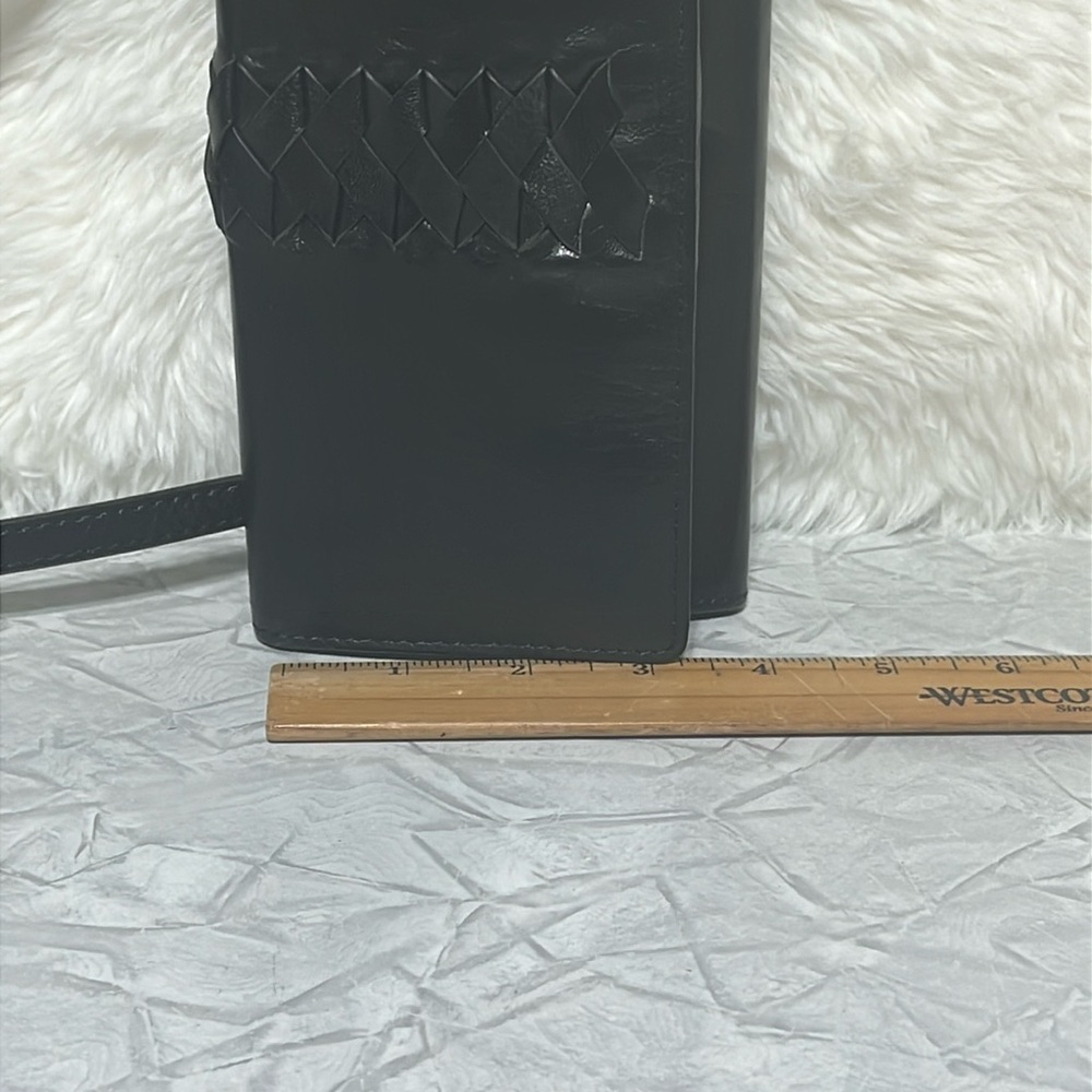 Lodi’s leather crossbody RDIF wallet with leather braid detail NWOT - Picture 6 of 10